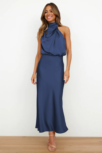 Alandra | Vestido largo de satén con cuello halter