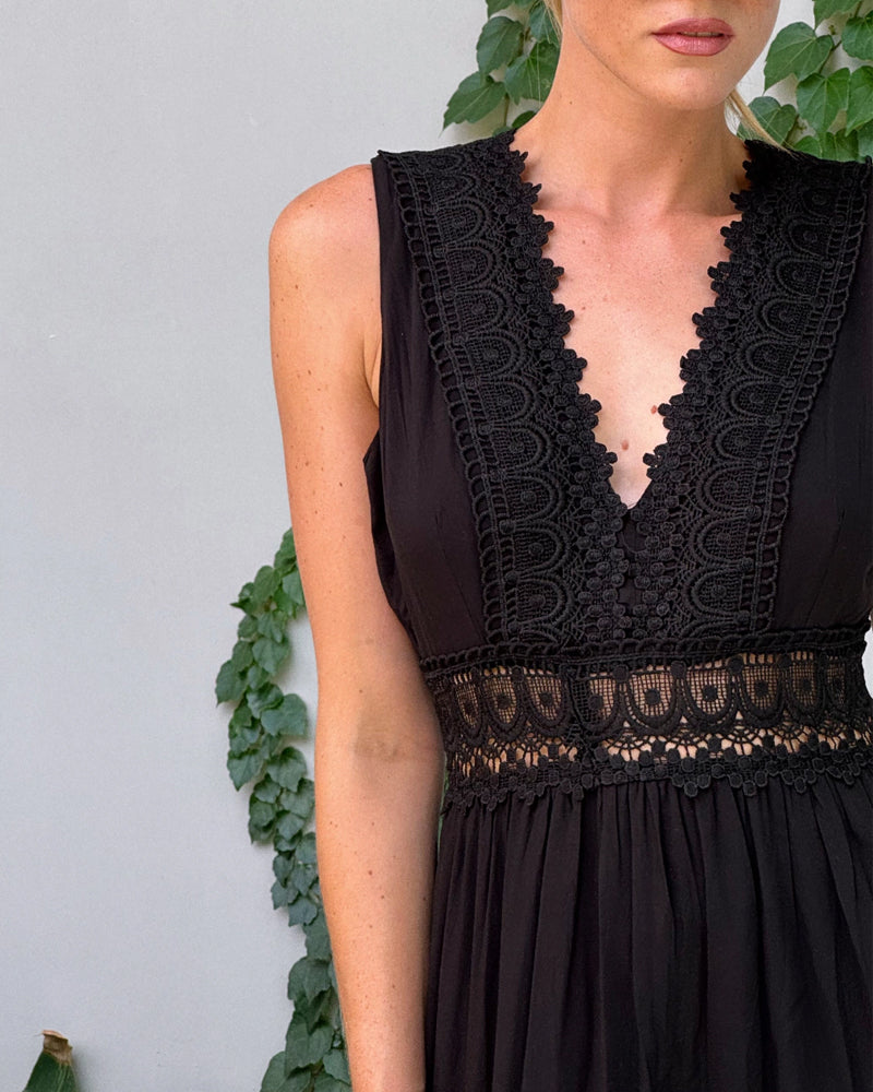 Aloise | Vestido de encaje artesanal con escote en V