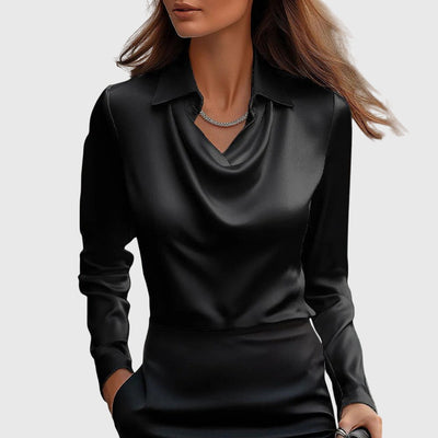 Agueda | Blusa brillante de lujo con cuello plisado