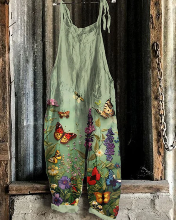 Reseda | Pantalones con peto florales con mariposas para mujer: comodidad y elegancia