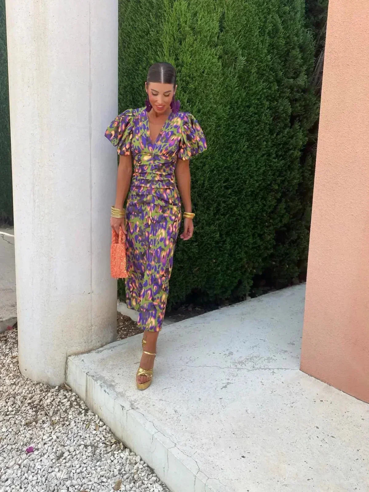 Rosalia - Vestido midi de mujer de color con mangas plisadas